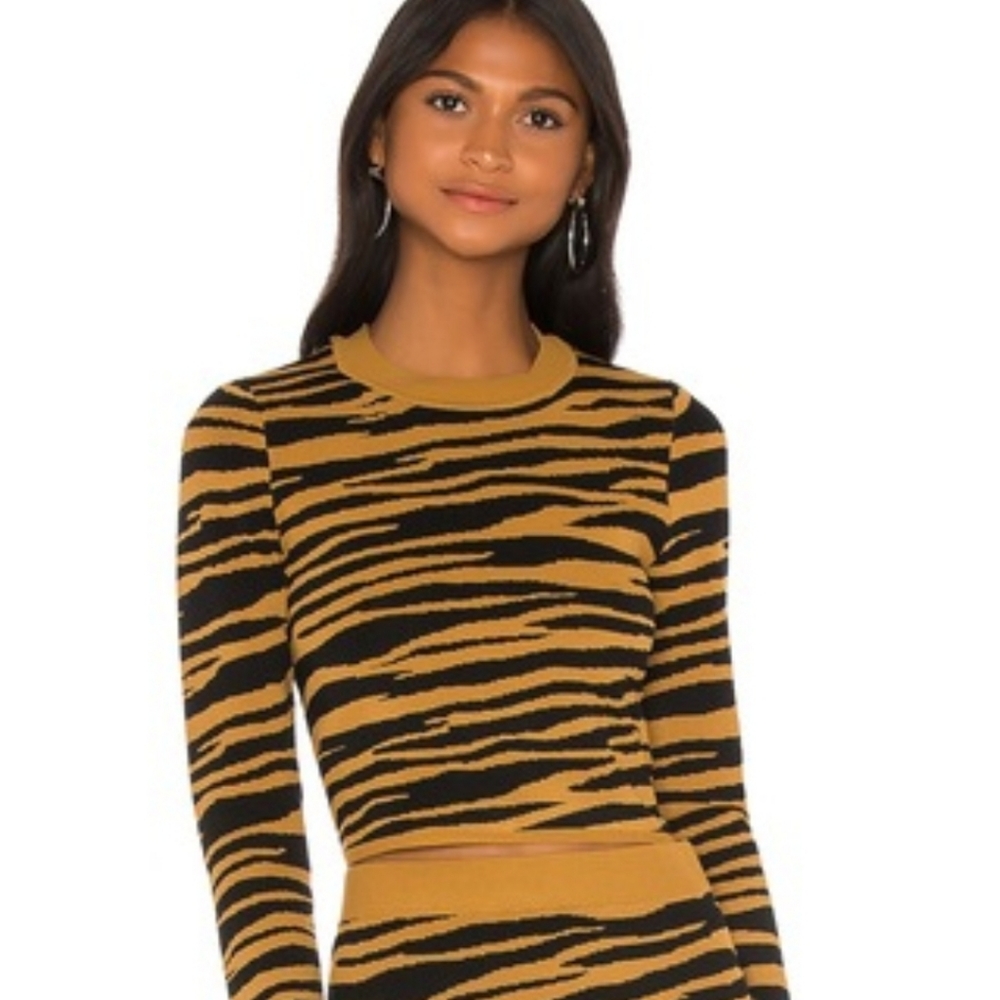 GRLFRND Toni Sweater & Skirt Set Small